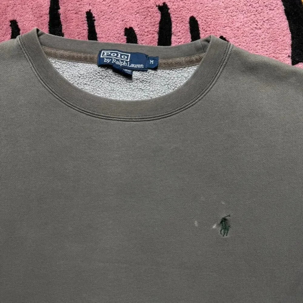 Vintage 90’s Polo Ralph Lauren Distressed Embroidered Logo Sweatshirt Medium